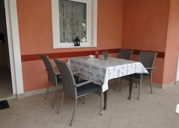 Apartment Suzi Vir