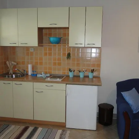 Suzi Apartment *
